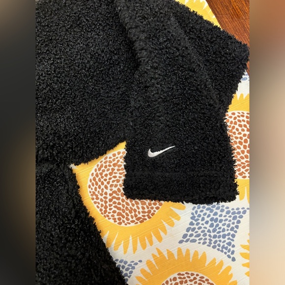 Nike Training Cozy Therma-Fit Half Zip Top In Black - Picture 3 of 8